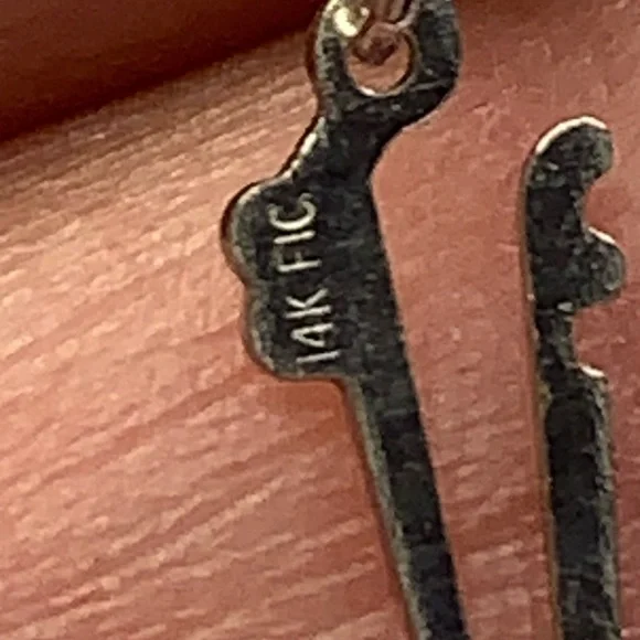 14kt white gold clasp baby pink pearls set in necklace! Stunning 😍 - Picture 4 of 8